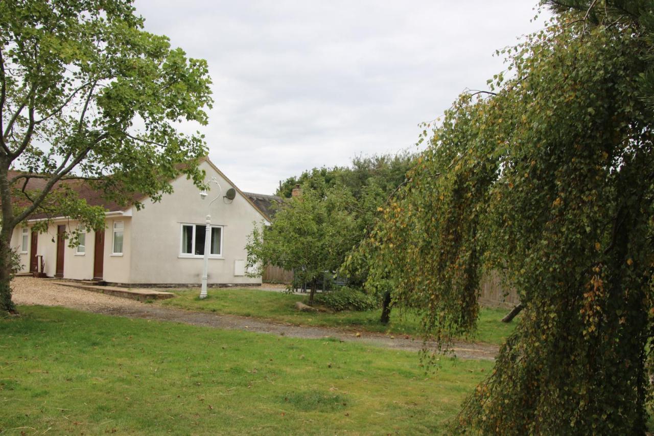 The Stables B&B @ Pear Tree Cottage Winslow Eksteriør billede